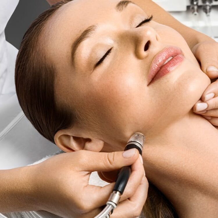 Define Clinics Glow Up Wednesday – Dermal Infusion